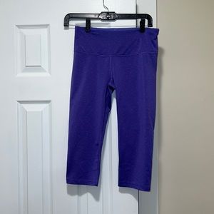 Victoria secret capri workout leggings